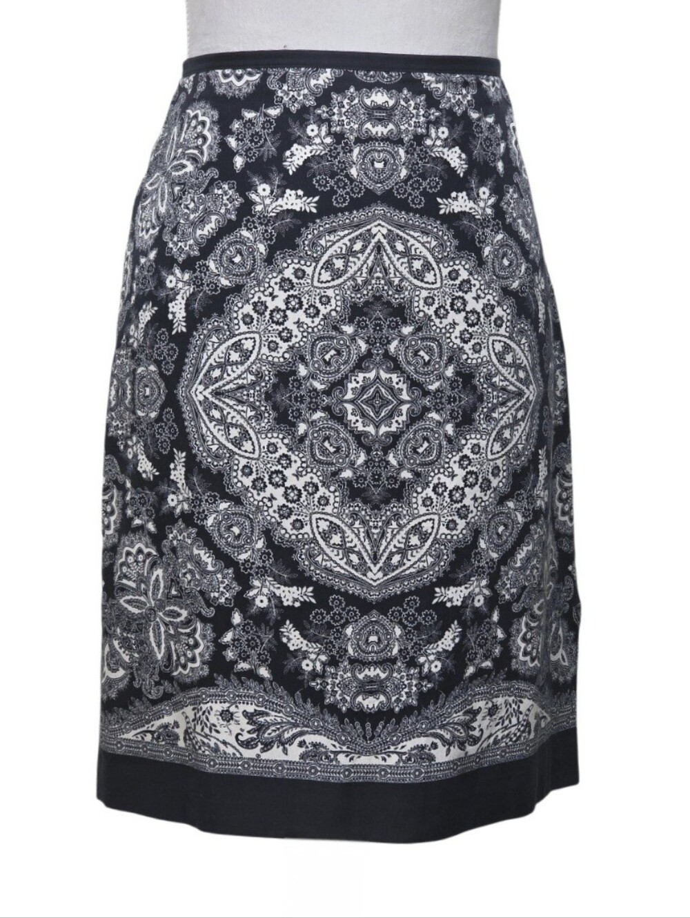 LOFT Black and White Paisley-Print Pencil Skirt